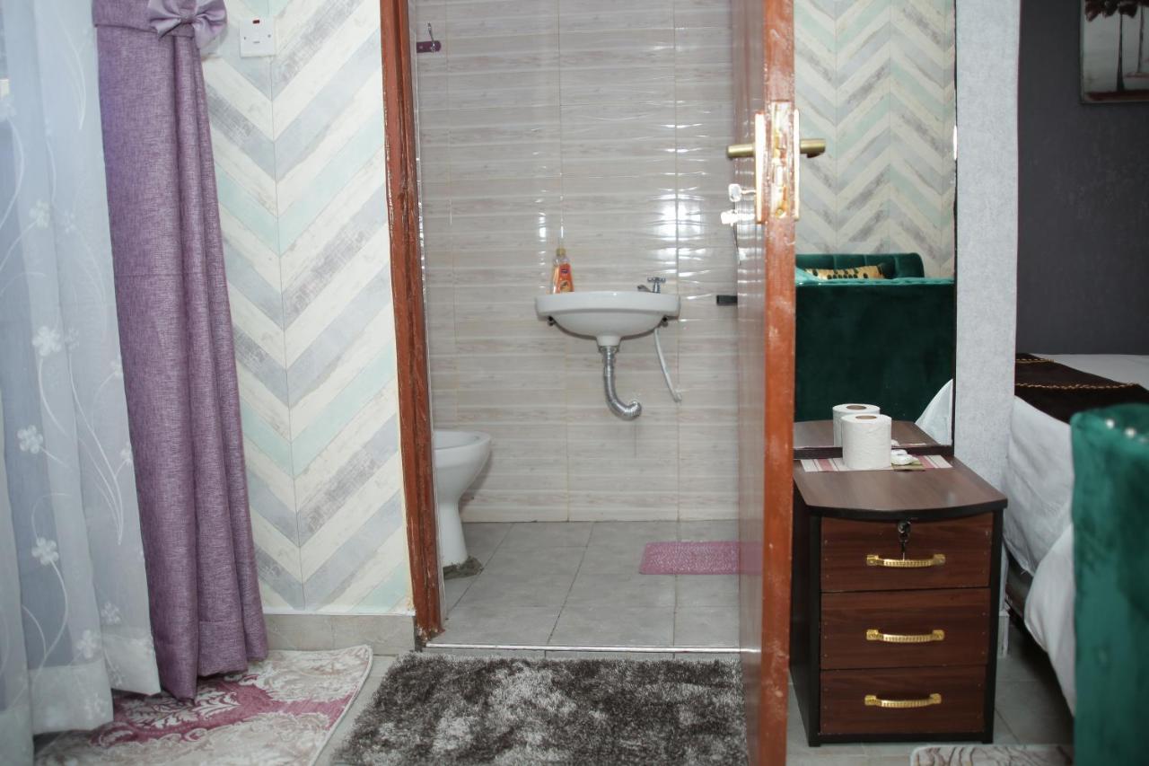 Little Nile Studio Homestays Nakuru City Eksteriør bilde